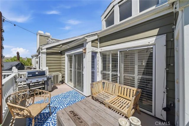 805 Grayling Bay 46, Costa Mesa, CA 92626