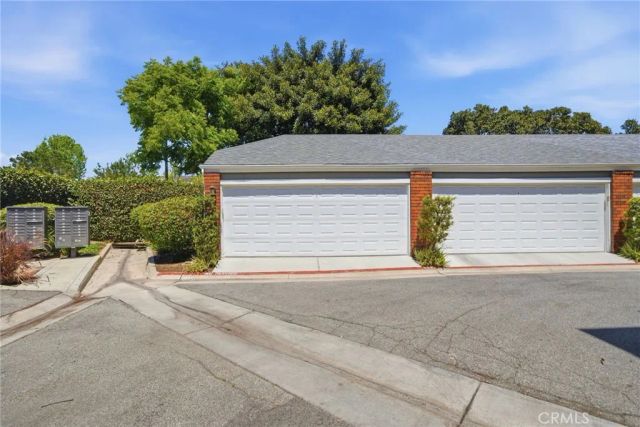 805 Grayling Bay 46, Costa Mesa, CA 92626