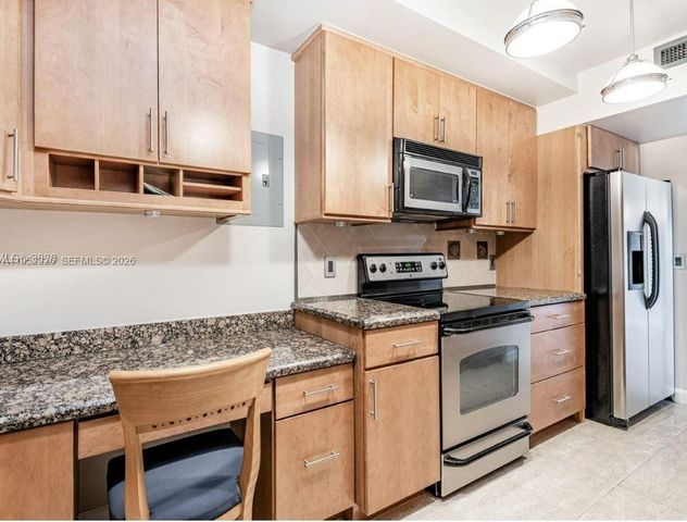 4001 Hillcrest Dr 914 914, Hollywood, FL 33021