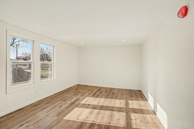 1707 S Monroe Street, Bay City, MI 48708