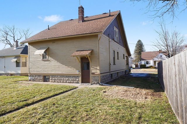 1707 S Monroe Street, Bay City, MI 48708