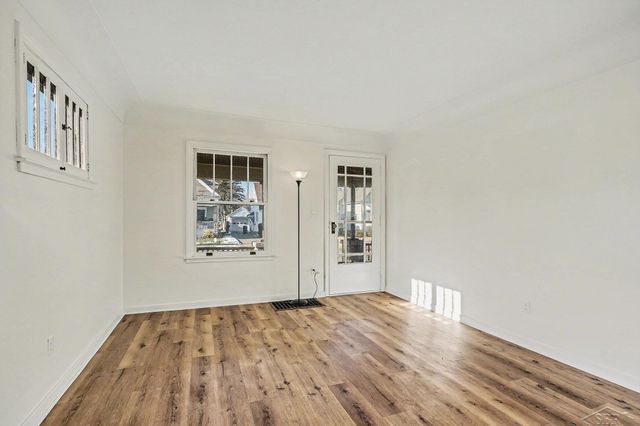 1707 S Monroe Street, Bay City, MI 48708