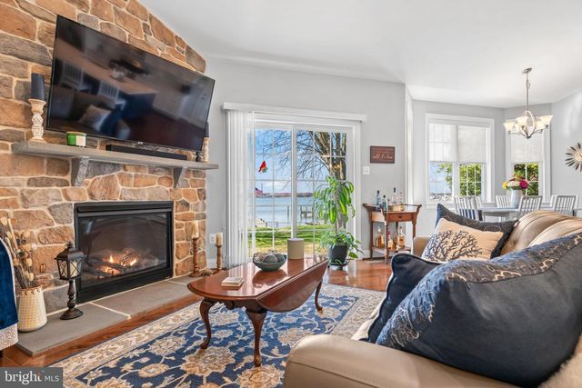 712 RIVERSIDE DR, Baltimore, MD 21221