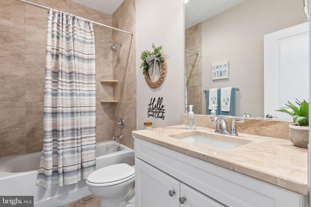 712 RIVERSIDE DR, Baltimore, MD 21221