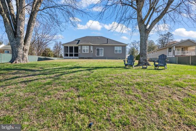 712 RIVERSIDE DR, Baltimore, MD 21221