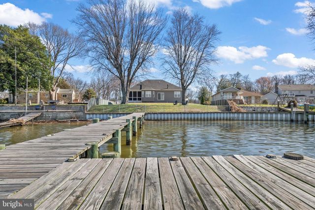 712 RIVERSIDE DR, Baltimore, MD 21221