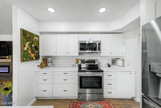 2902 E SALTSAGE Drive, Phoenix, AZ 85048