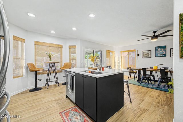 2902 E SALTSAGE Drive, Phoenix, AZ 85048