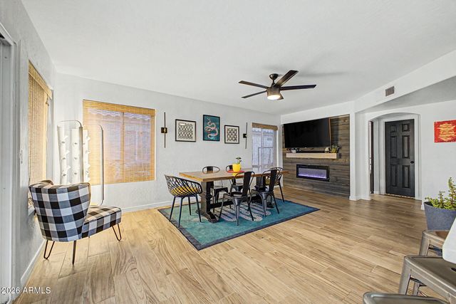 2902 E SALTSAGE Drive, Phoenix, AZ 85048