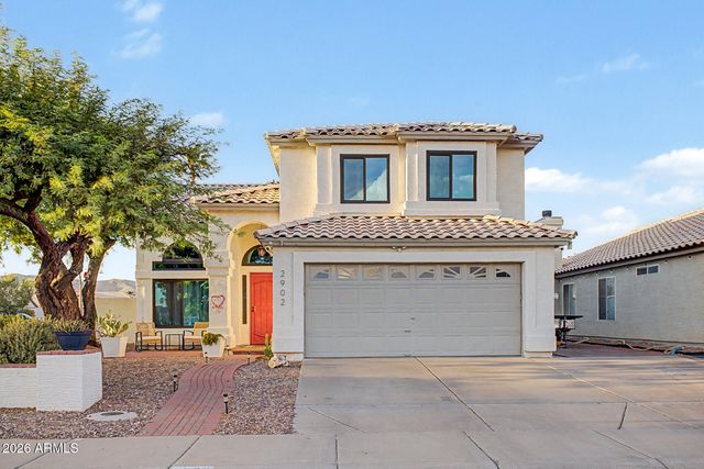 2902 E SALTSAGE Drive, Phoenix, AZ 85048