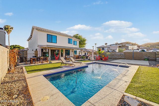 2902 E SALTSAGE Drive, Phoenix, AZ 85048