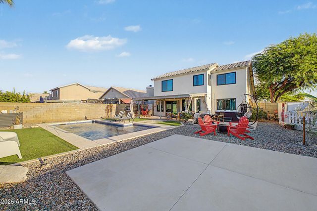 2902 E SALTSAGE Drive, Phoenix, AZ 85048