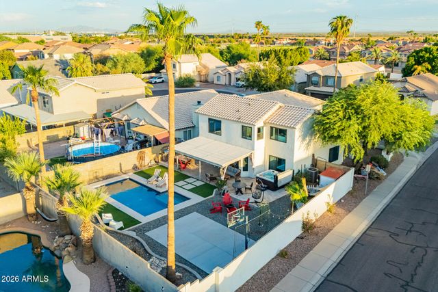 2902 E SALTSAGE Drive, Phoenix, AZ 85048