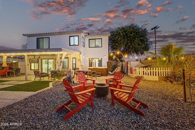 2902 E SALTSAGE Drive, Phoenix, AZ 85048