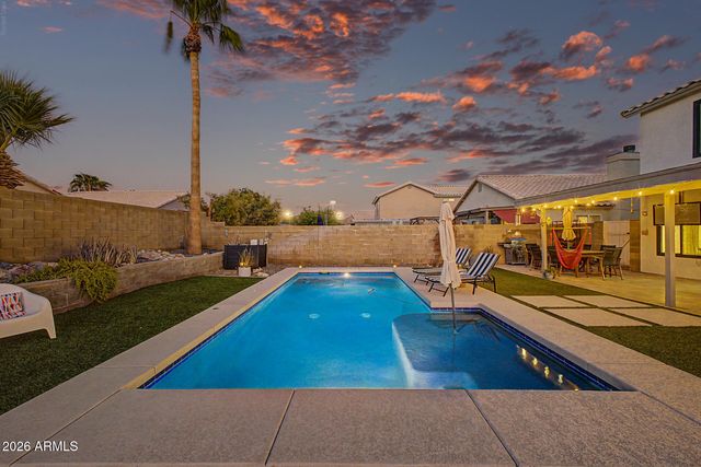 2902 E SALTSAGE Drive, Phoenix, AZ 85048