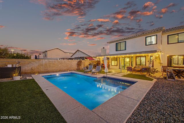 2902 E SALTSAGE Drive, Phoenix, AZ 85048
