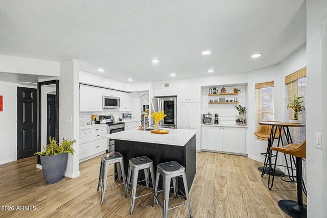 2902 E SALTSAGE Drive, Phoenix, AZ 85048