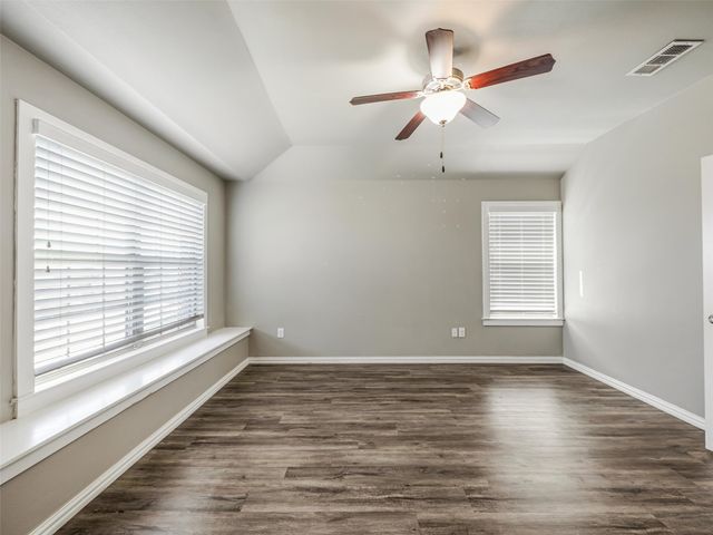 4916 Villas Drive 4916, Sanger, TX 76266