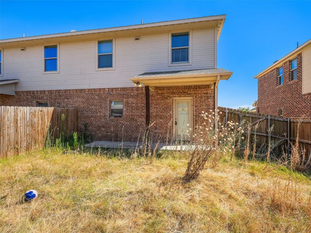 4916 Villas Drive 4916, Sanger, TX 76266