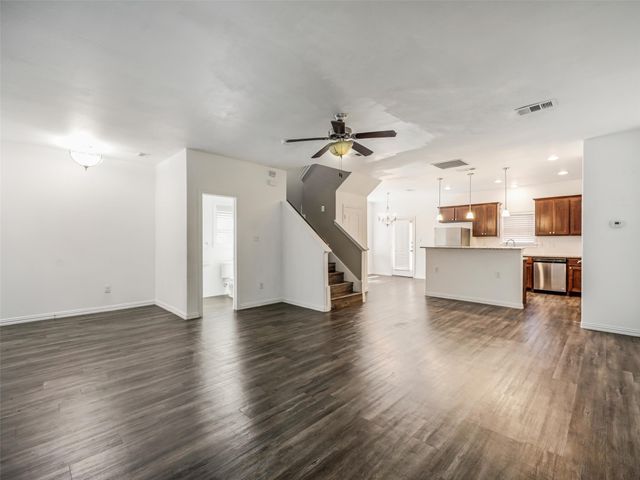 4916 Villas Drive 4916, Sanger, TX 76266