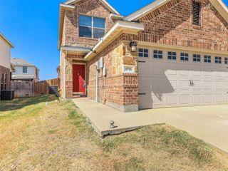 4916 Villas Drive 4916, Sanger, TX 76266