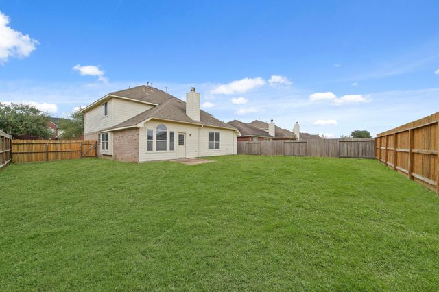 4035 E Teal Estates Circle, Fresno, TX 77545