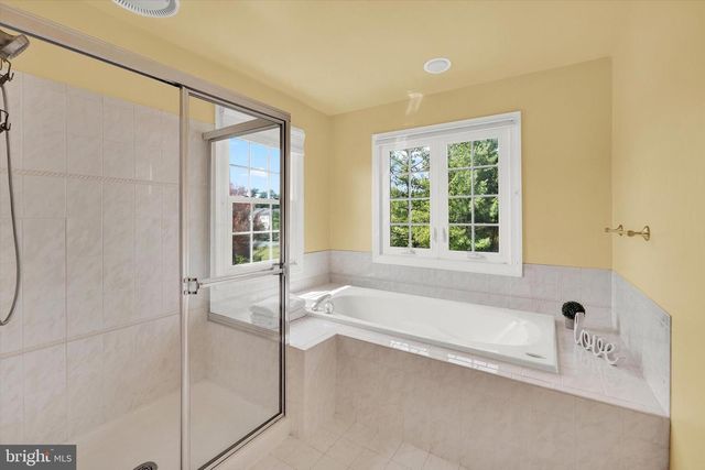 10427 OVERGATE PL, Potomac, MD 20854