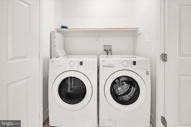 10427 OVERGATE PL, Potomac, MD 20854