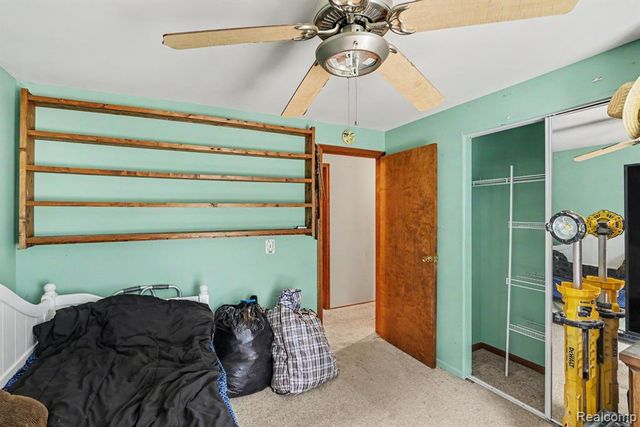 6323 Hough Road, Almont, MI 48003