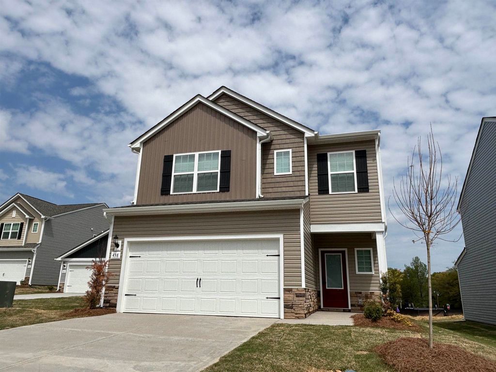 438 West Claywalk Road, Woodruff, SC 29388