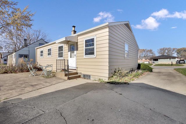 513 Blake AVENUE, South Milwaukee, WI 53172