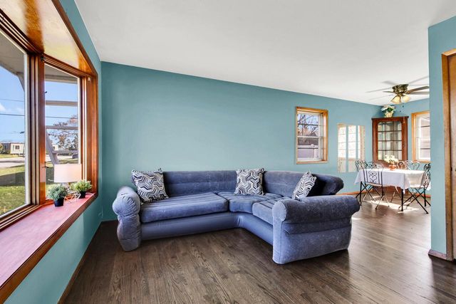 513 Blake AVENUE, South Milwaukee, WI 53172