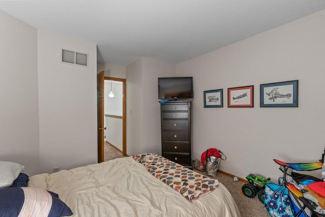 8019 W Oklahoma AVENUE #8017, Milwaukee, WI 53219