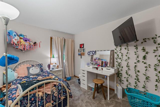8019 W Oklahoma AVENUE #8017, Milwaukee, WI 53219