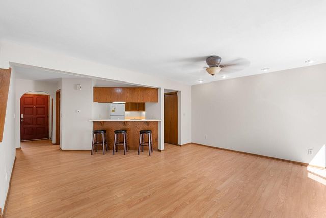 8019 W Oklahoma AVENUE #8017, Milwaukee, WI 53219