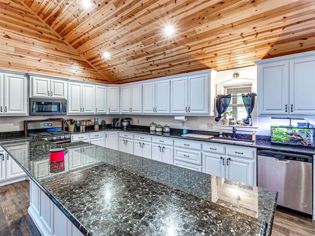 129 Tyler Lane, Shawnee, OK 74801