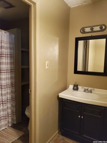 145 Wilmot St., San Antonio, TX 78237