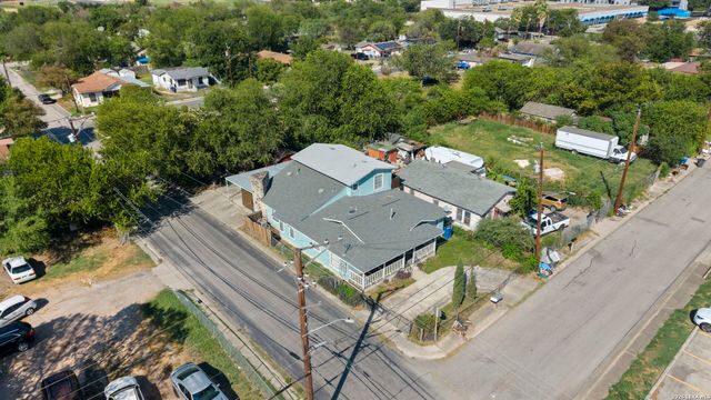 145 Wilmot St., San Antonio, TX 78237