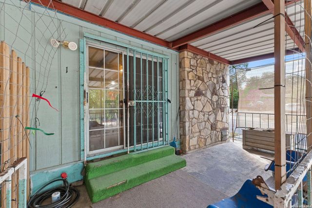 145 Wilmot St., San Antonio, TX 78237