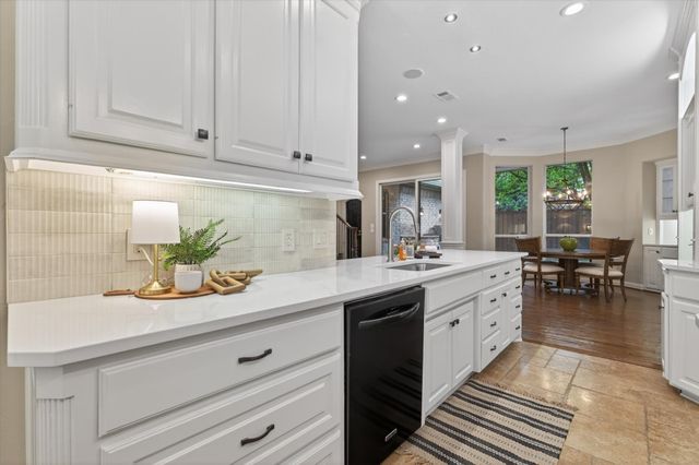 4028 Oakmeadow Drive, Plano, TX 75093