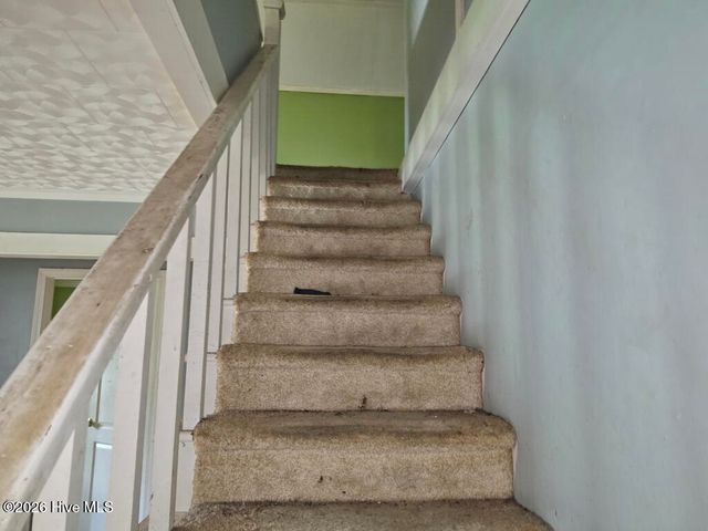 1011 E 6th Street, Washington, NC 27889