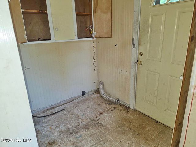1011 E 6th Street, Washington, NC 27889