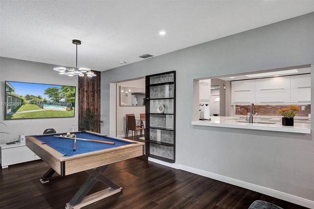 4519 Monroe Street, Hollywood, FL 33021