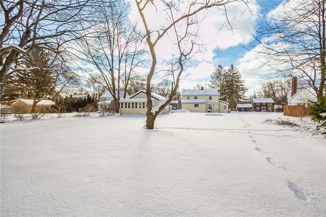 60 Rye Road, Greece, NY 14626