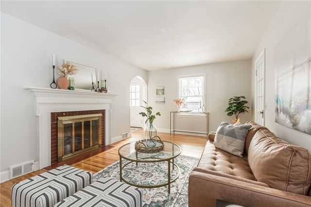 60 Rye Road, Greece, NY 14626