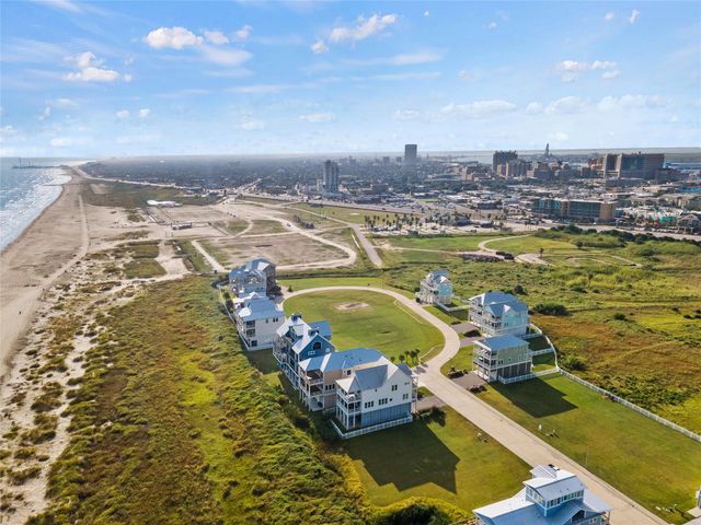 36 Grand Beach Boulevard, Galveston, TX 77550