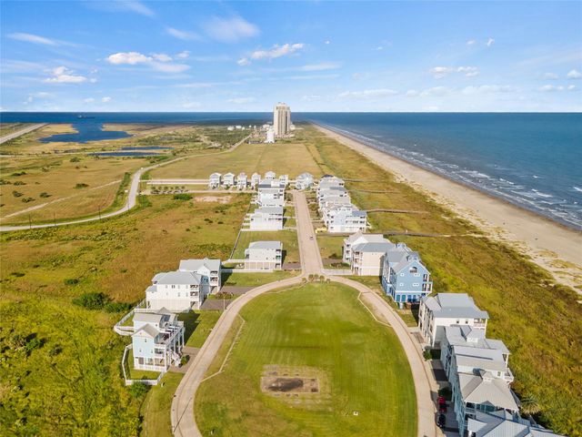36 Grand Beach Boulevard, Galveston, TX 77550