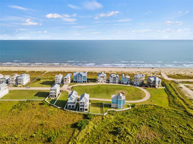 36 Grand Beach Boulevard, Galveston, TX 77550