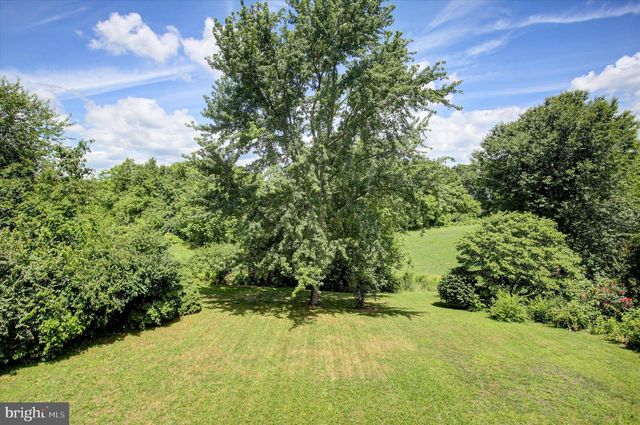 1553 BRECHBILL ROAD, Chambersburg, PA 17202