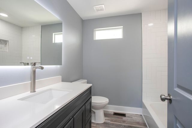 1111 Westchester Dr, Nashville, TN 37207